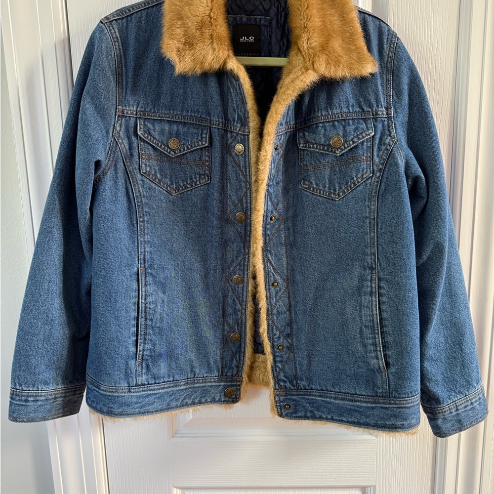 Vintage Denim Jean Jacket with Faux Fur Lining